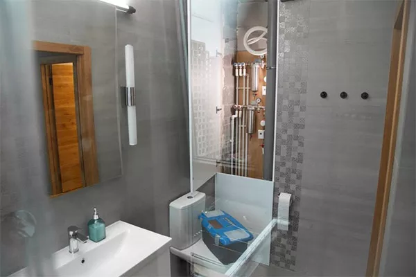 Changement de sanitaires dans un Ehpad dans toutes les chambres de résidents, Tarbes, BEENRJ