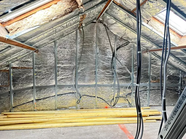 À qui faire appel pour installer une isolation sur les murs rampants ?, Tarbes, BEENRJ