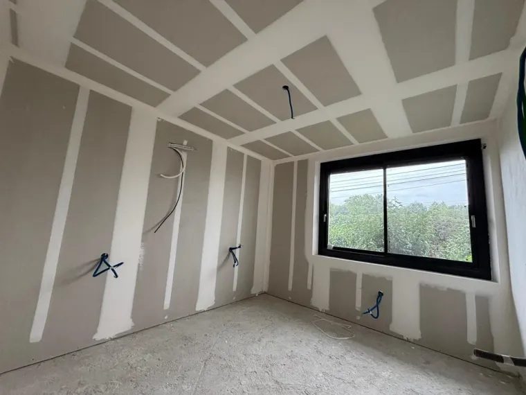 Réalisation de travaux de rénovation énergétique dans une maison individuelle à Tarbes, Tarbes, BEENRJ