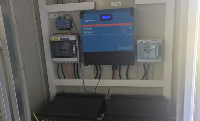 ONDULEURS ET BATTERIES